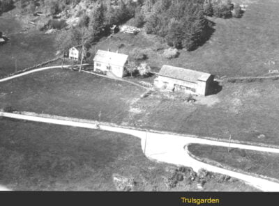 Bilder frå 1954 - Gardsnummer 1 - 14 8