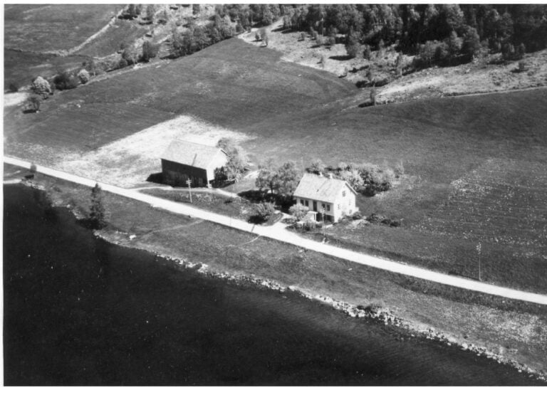 Bilder frå 1954 – Gardsnummer 21- 34