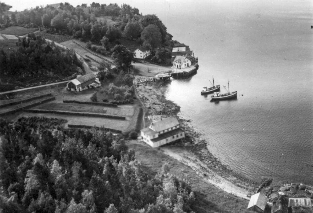 46-000-Tusvika_red