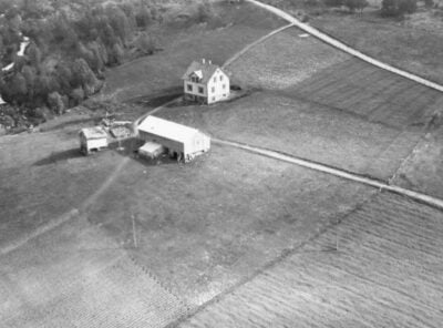 Bilder frå 1954 – Gardsnummer 44 – 57 16