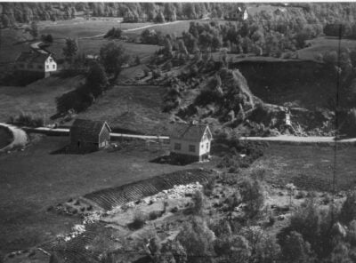 Bilder frå 1954 – Gardsnummer 44 – 57 14