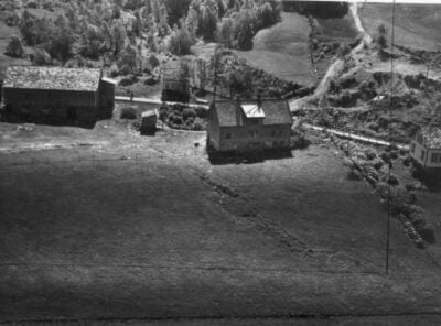 Bilder frå 1954 – Gardsnummer 44 – 57 16