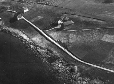 Bilder frå 1954 – Gardsnummer 44 – 57 1